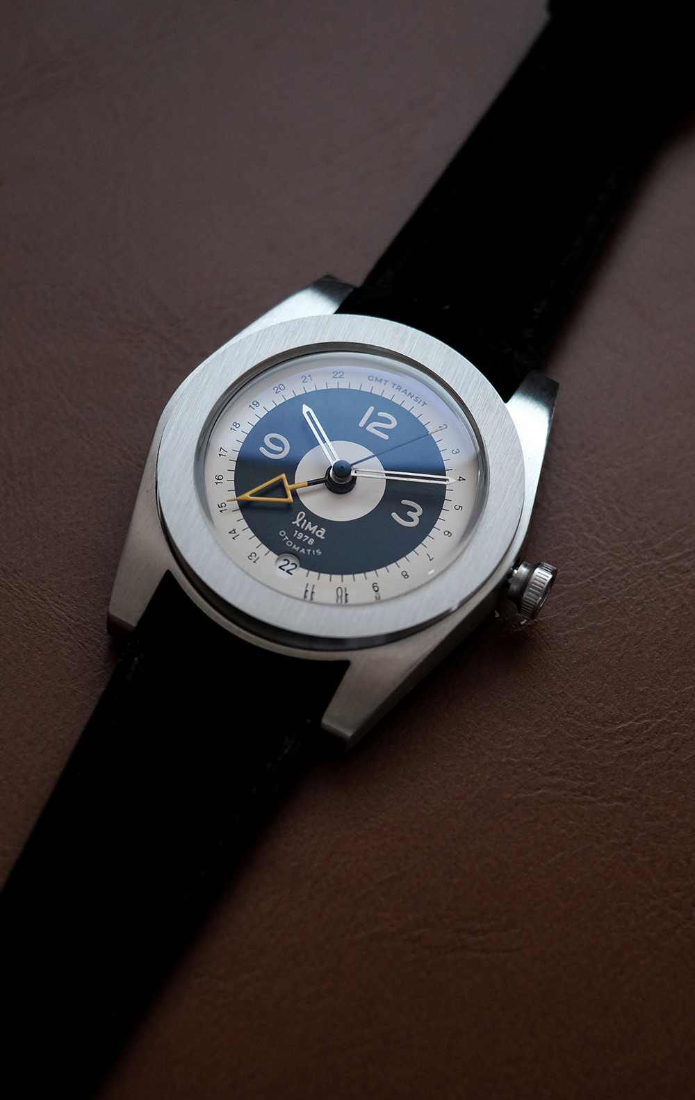 GMT TRANSIT TUXEDO