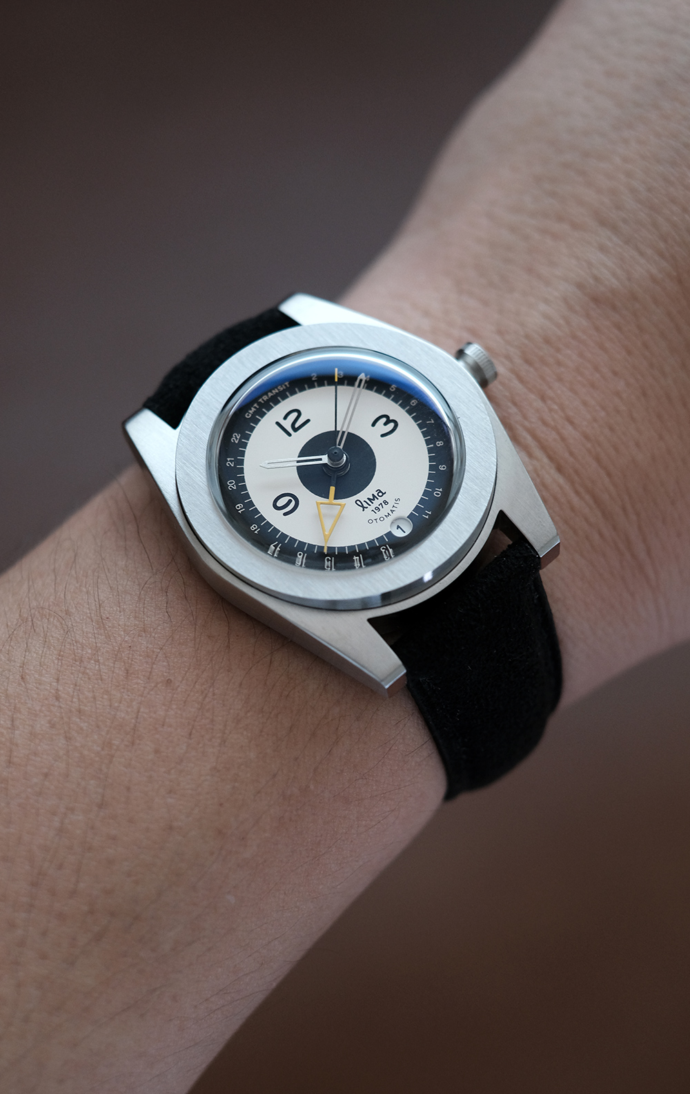 GMT TRANSIT REVERSED TUXEDO